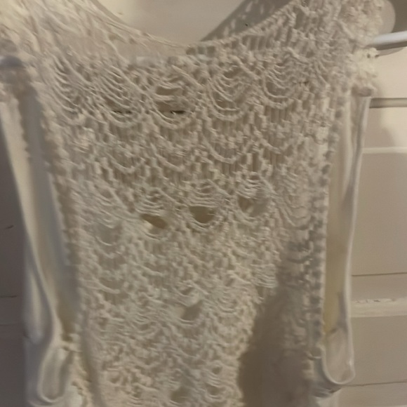 A nice summer shirt very flowy - Picture 5 of 6